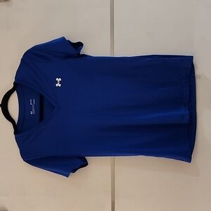 Under Armour heatgear v-neck royal blue top size medium pit to pit 20 inches
